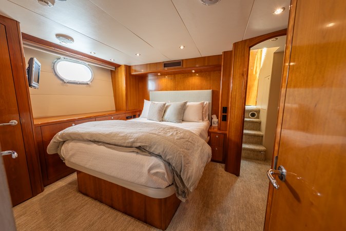 Photo of HATTERAS HAVILAH 75'