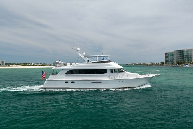 Photo of HATTERAS HAVILAH 75'