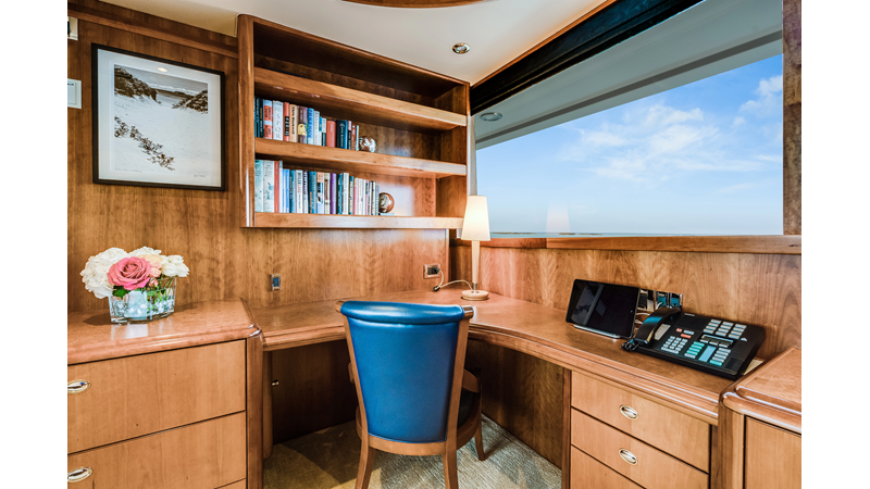 Photo of WESTPORT AVALINA 130'