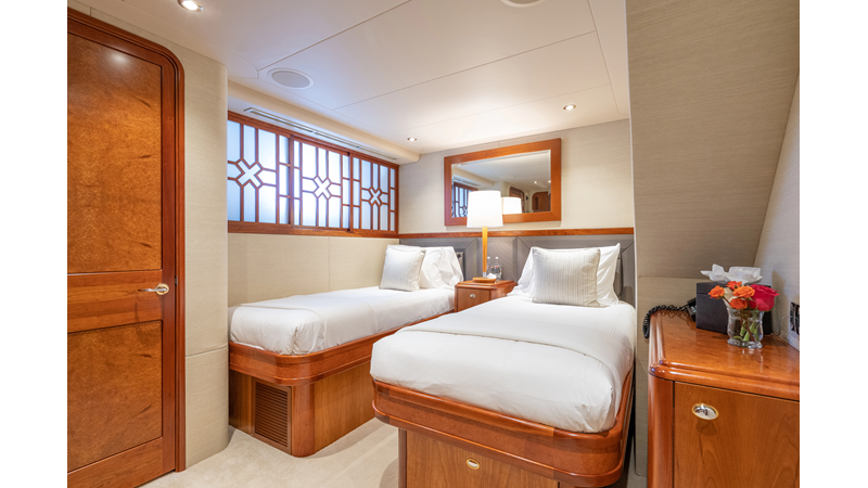 Photo of WESTPORT AVALINA 130'
