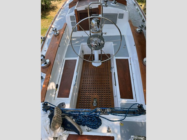Photo of ALBERG SAILBOATS 37' Alberg 1972 Whitby 37' 1