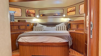 1998 FLEMING YACHTS 55 - photo 22