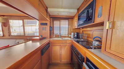 1998 FLEMING YACHTS 55 - photo 18