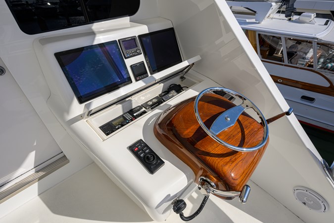 Photo of VIKING SPECULATOR 92'
