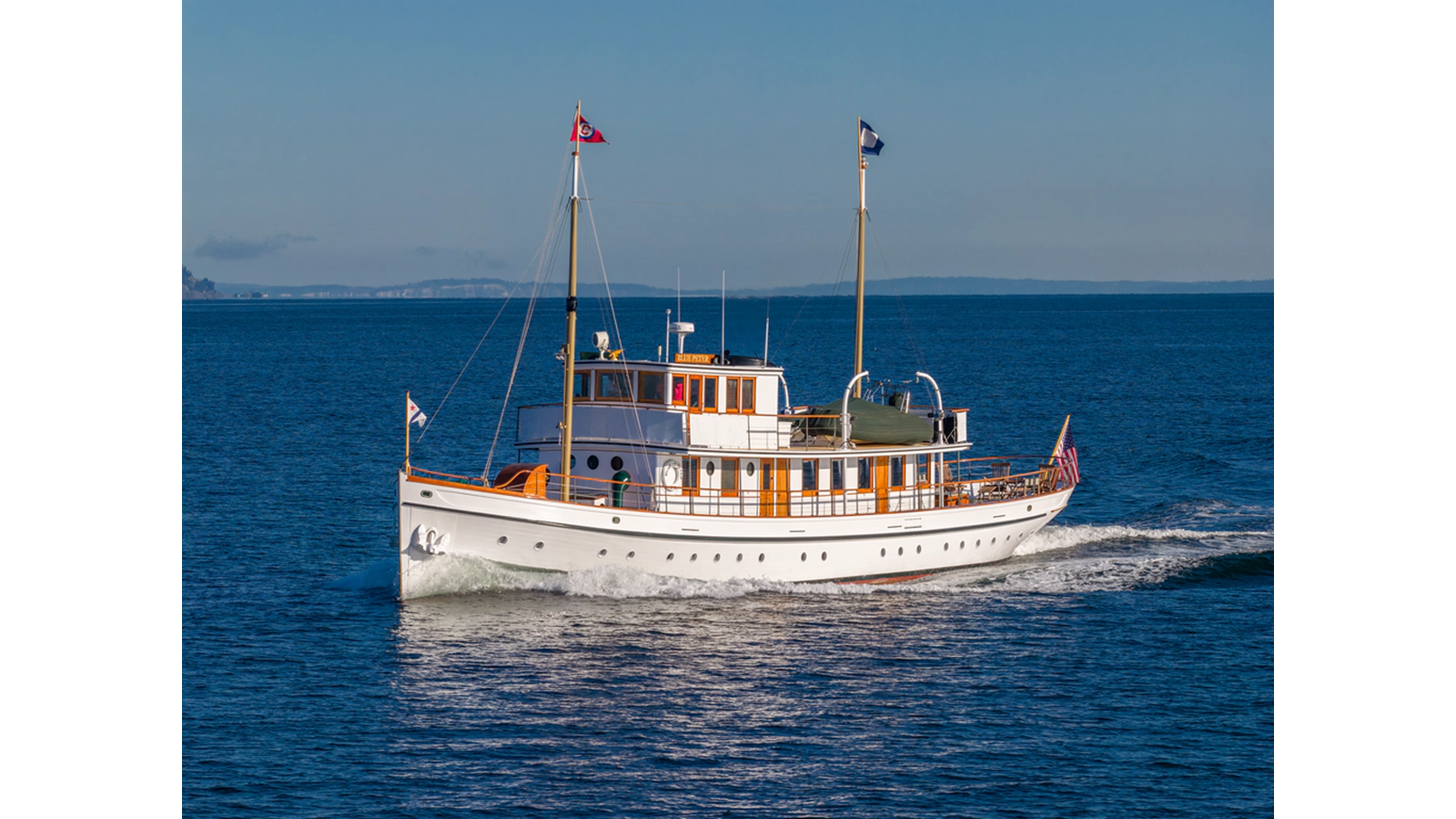 Blue Peter — 1928 Custom Fan Tail Motor Yacht — fotoğraf 5