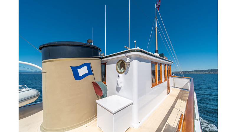 Photo of CUSTOM Blue Peter 96'