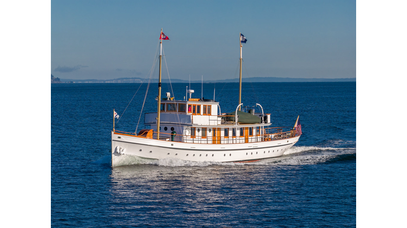 1928 CUSTOM Fan Tail Motor Yacht