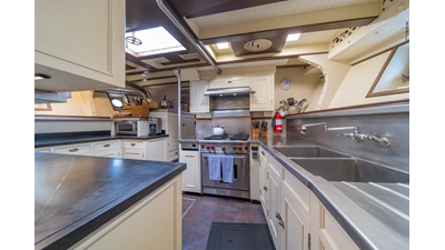 1928 CUSTOM Fan Tail Motor Yacht - photo 38