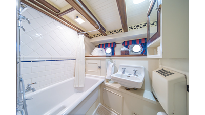 1928 CUSTOM Fan Tail Motor Yacht - photo 45