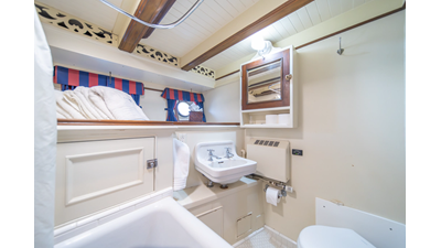 1928 CUSTOM Fan Tail Motor Yacht - photo 46