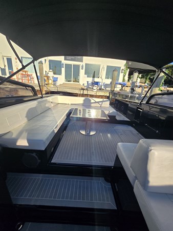 Photo of VANDUTCH SPECTRE 40'
