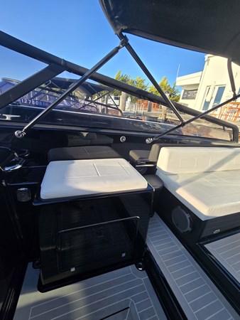 Photo of VANDUTCH SPECTRE 40'