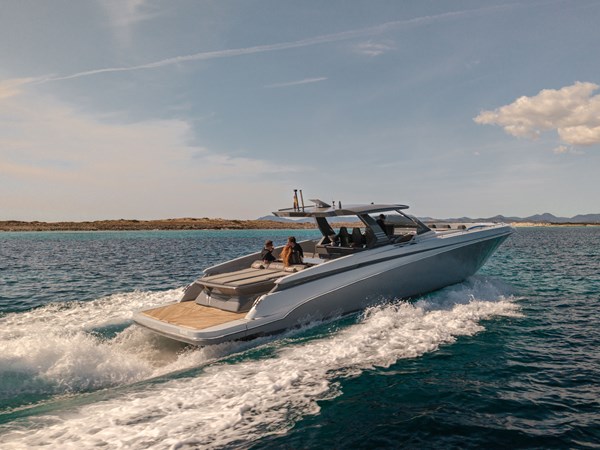 Photo of CANADOS CANADOS GLADIATOR 493 GRAND 49' 2