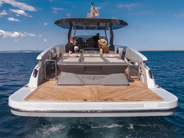 Photo of CANADOS CANADOS GLADIATOR 493 GRAND 49' 2