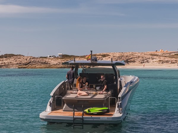 Photo of CANADOS CANADOS GLADIATOR 493 GRAND 49' 2