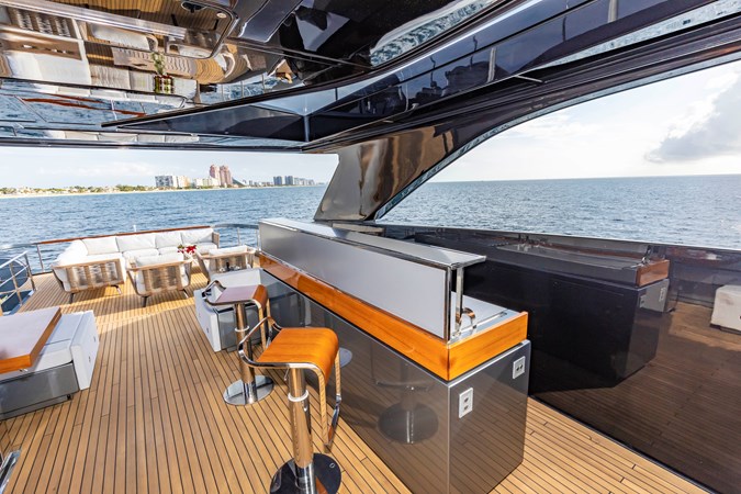 Photo of RIVA YACHT NO SURRENDER 110'