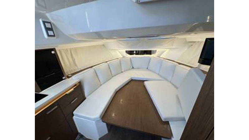 Photo of JEANNEAU No Name 35'