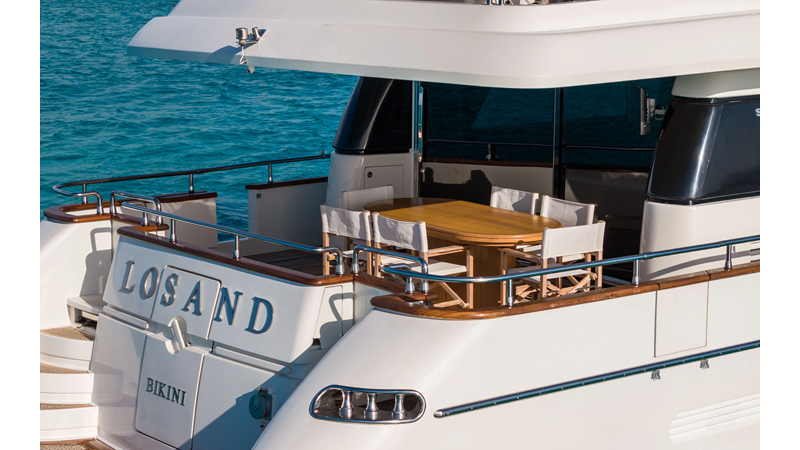 2005 SANLORENZO YACHTS SL82