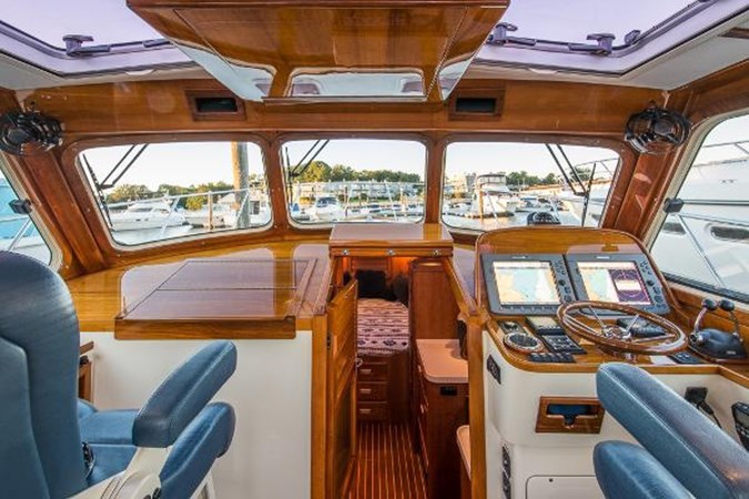 Photo of HINCKLEY Beatrice 40' 2