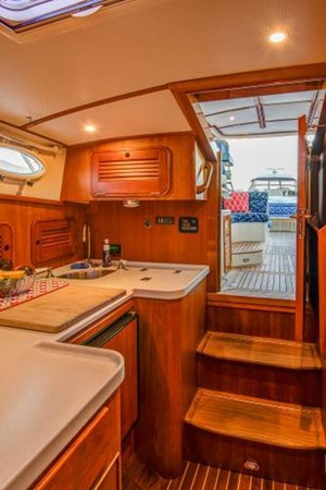 Photo of HINCKLEY Beatrice 40' 2