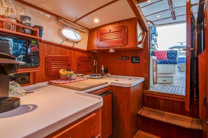 Photo of HINCKLEY Beatrice 40' 2