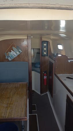 Photo of COLUMBIA BLACK PEARL 28'
