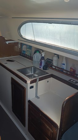 Photo of COLUMBIA BLACK PEARL 28'
