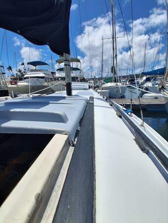 Photo of COLUMBIA BLACK PEARL 28'