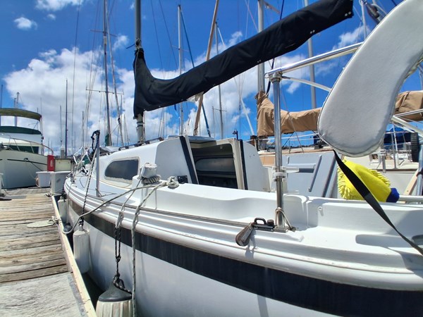 Photo of COLUMBIA BLACK PEARL 28'