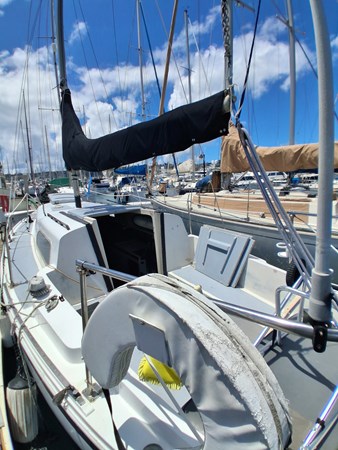 Photo of COLUMBIA BLACK PEARL 28'