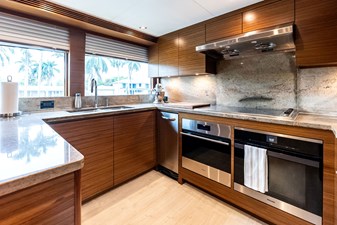 2017 BURGER BOAT COMPANY Explorer Motor Yacht - photo 72