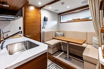 2017 BURGER BOAT COMPANY Explorer Motor Yacht - photo 84