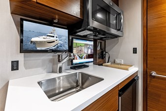 2017 BURGER BOAT COMPANY Explorer Motor Yacht - photo 85