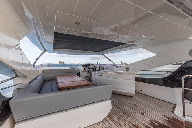 Photo of SUNSEEKER CLOUDIA 92' 2