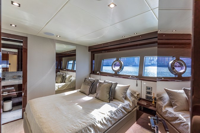 Photo of SUNSEEKER CLOUDIA 92' 2