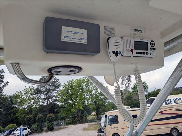 Photo of WELLCRAFT 27' Wellcraft 2004 270 Coastal 27' 1