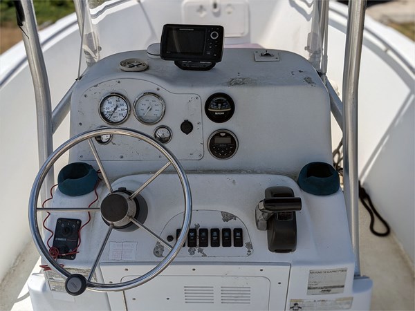 Photo of POLAR 19' Polar 2006 1900 CC 19' 1