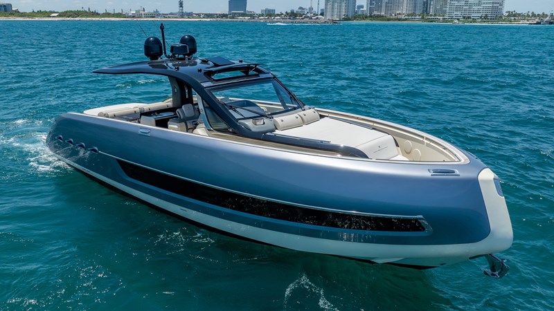 Photo of INVICTUS Invictus TT460 47' 8