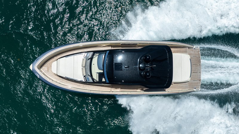 Photo of INVICTUS Invictus TT460 47' 8