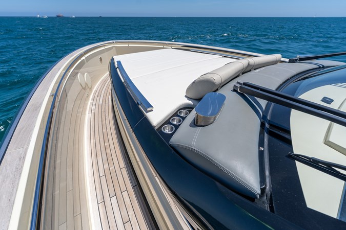 Photo of INVICTUS Invictus TT460 47' 8