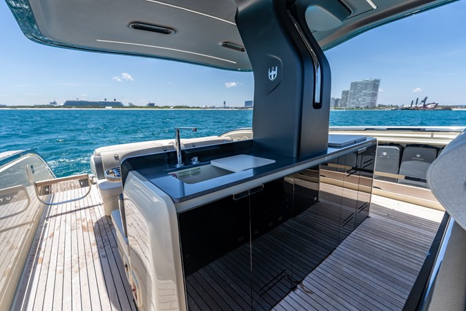 Photo of INVICTUS Invictus TT460 47' 8