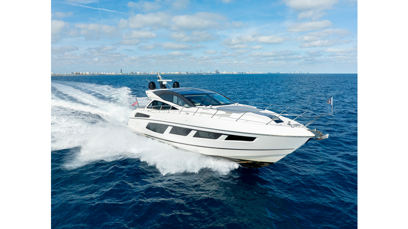 2018 SUNSEEKER Predator 68