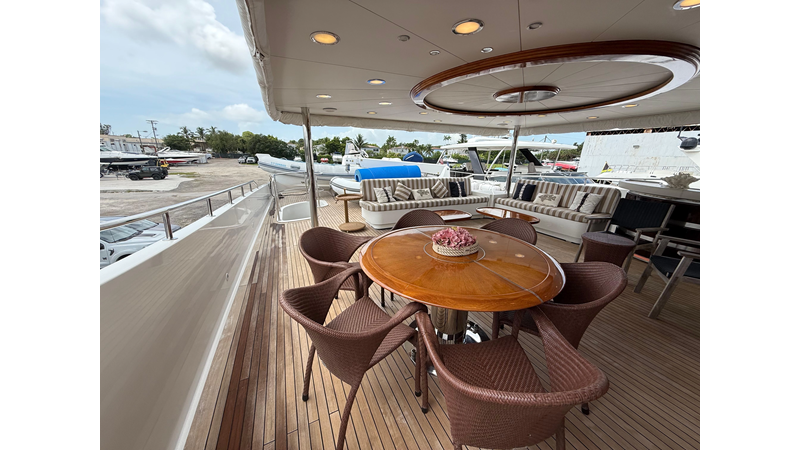 Photo of SES CUSTOM SUNRISE 112'