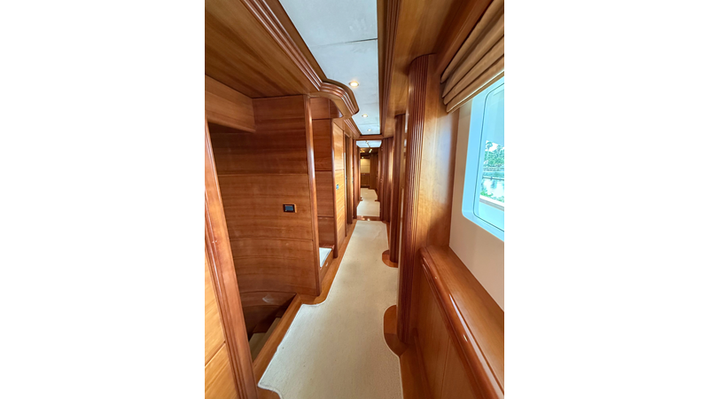 Photo of SES CUSTOM SUNRISE 112'