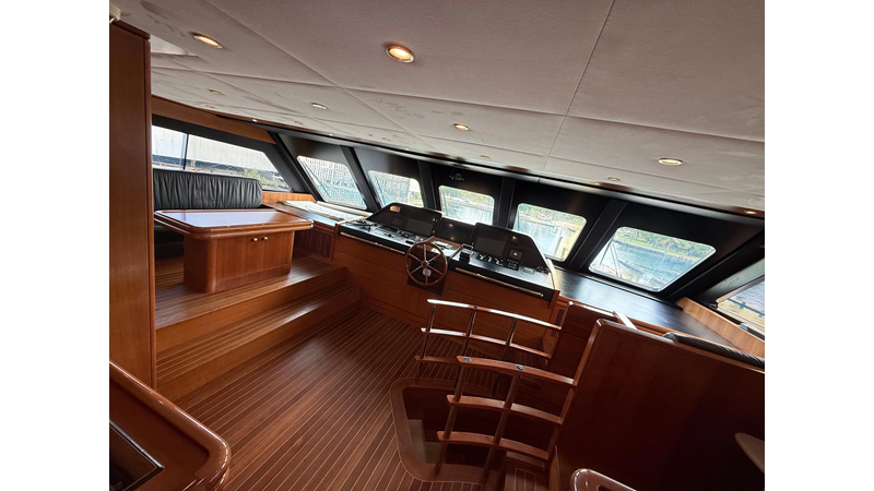 Photo of SES CUSTOM SUNRISE 112'