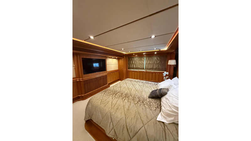 Photo of SES CUSTOM SUNRISE 112'