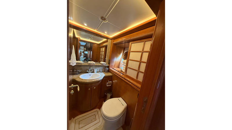 Photo of SES CUSTOM SUNRISE 112'