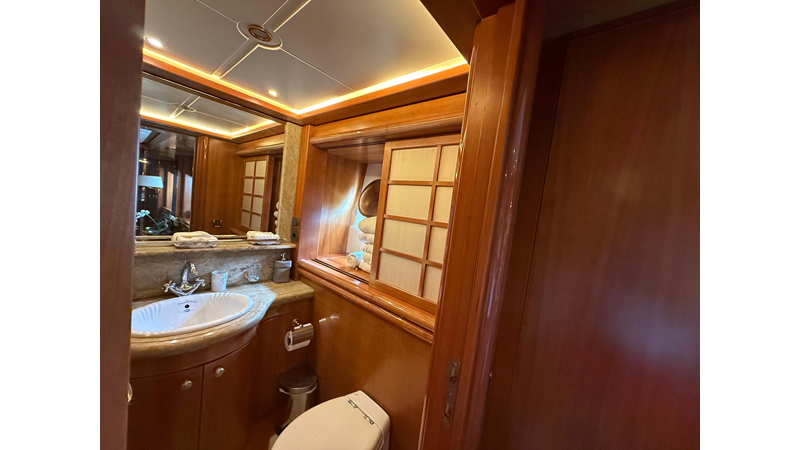 Photo of SES CUSTOM SUNRISE 112'