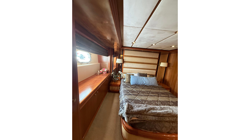 Photo of SES CUSTOM SUNRISE 112'