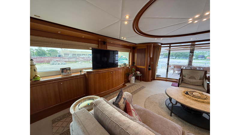 Photo of SES CUSTOM SUNRISE 112'
